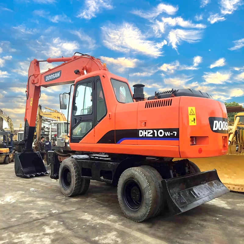 Máy xúc Doosan DX210W - ảnh 2